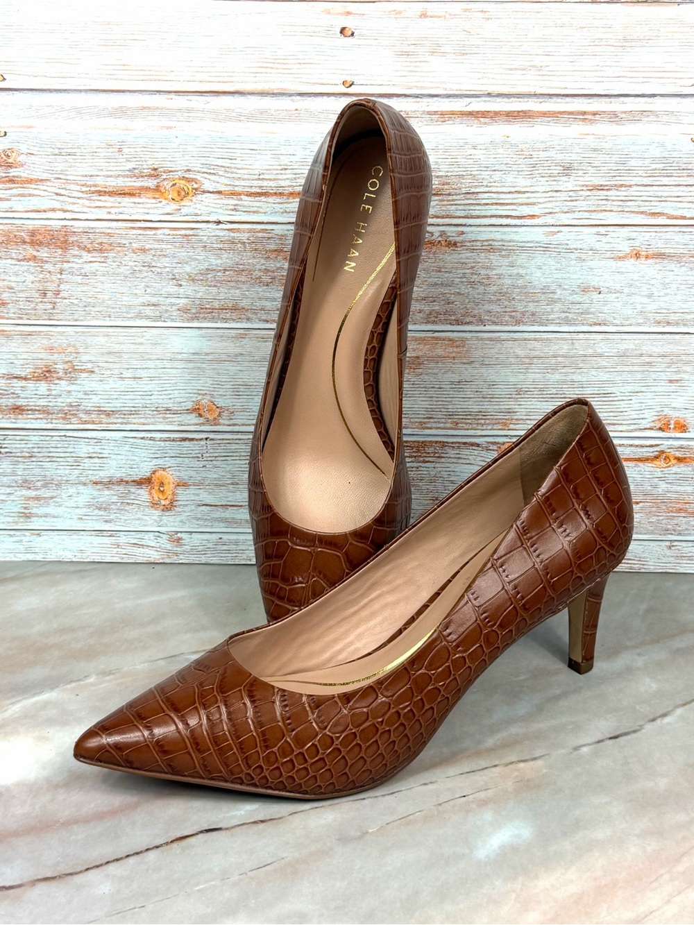 Cole Haan Vandam Brown Croc-Embossed Pointed Toe Pumps size 9.5B